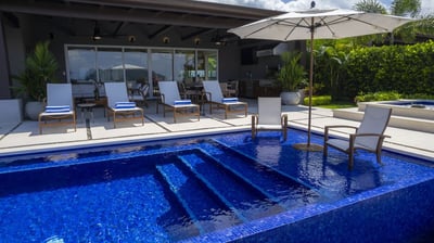 Luxury Villa Photo #8