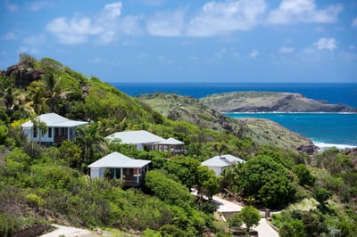 Outdoors: Tropical and lush garden. Large parking for 7 cars. 