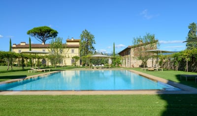 Luxury Villa Photo #3
