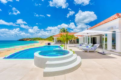 Luxury Villa Photo #2
