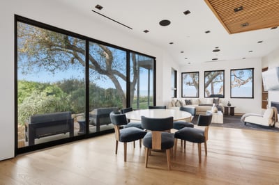 Luxury Villa Photo #33