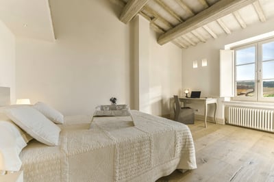 Luxury Villa Photo #32
