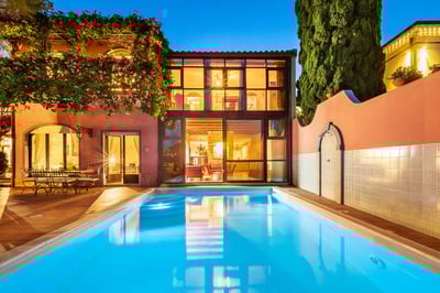 Luxury Villa Photo #7