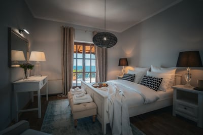 Luxury Villa Photo #40