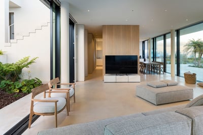 Luxury Villa Photo #22