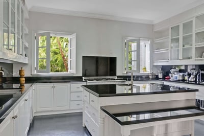 Luxury Villa Photo #35