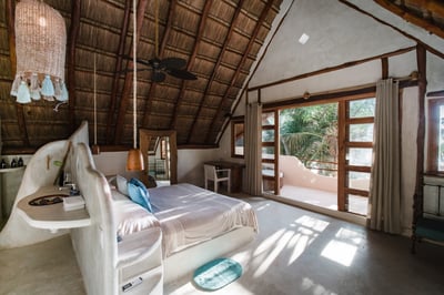 Luxury Villa Photo #13