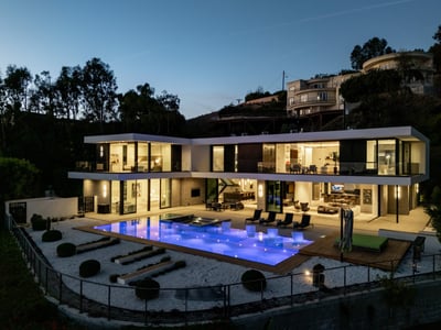 Luxury Villa Photo #2