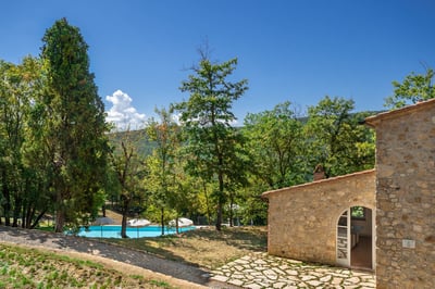 Luxury Villa Photo #5