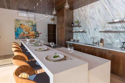 Luxury Villa Photo #11