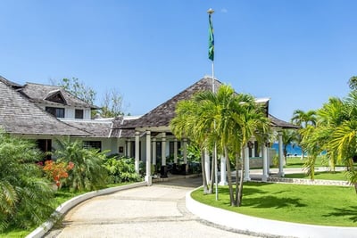 Luxury Villa Photo #7