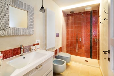 Luxury Villa Photo #40