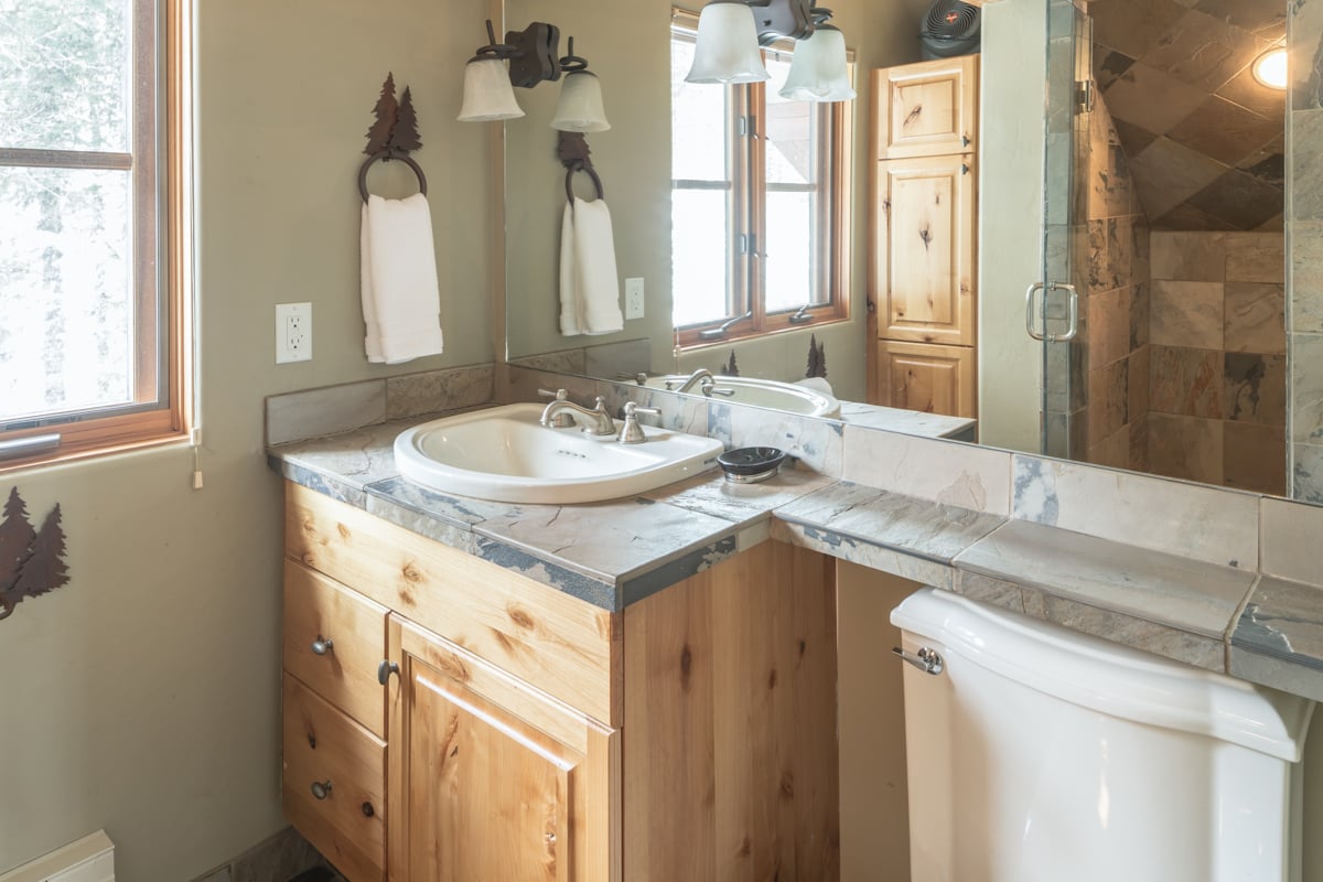 Moonlight Mountain Home | 2 Lower Mountain Home