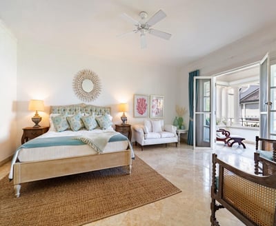 Luxury Villa Photo #10