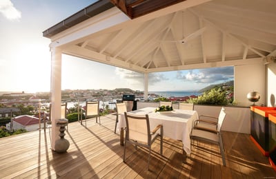 Luxury Villa Photo #18