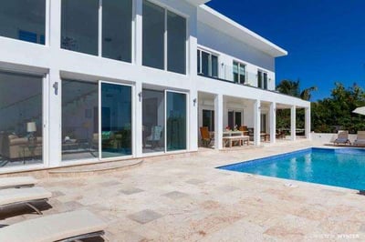 Luxury Villa Photo #2
