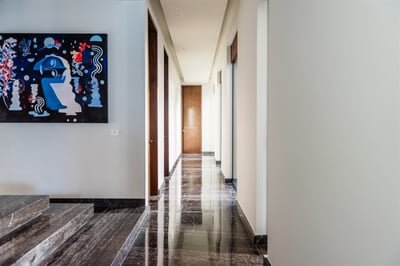 Luxury Villa Photo #36
