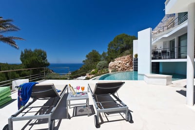 Luxury Villa Photo #10