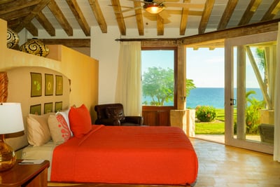 Luxury Villa Photo #43