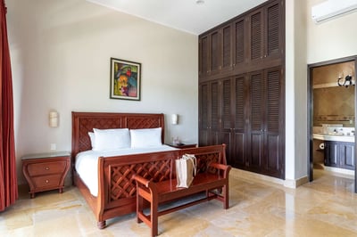 Luxury Villa Photo #66