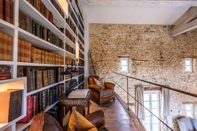 Luxury Villa Photo #14