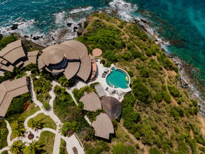 Luxury Villa Photo #5