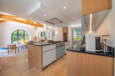 Luxury Villa Photo #12