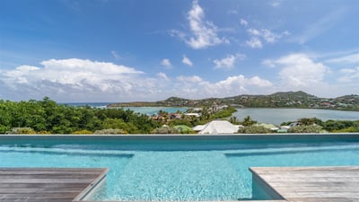 Luxury Villa Photo #8