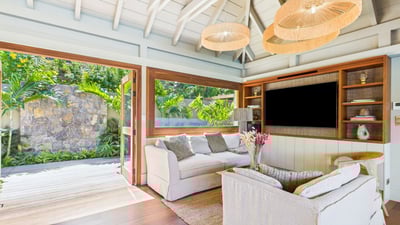 Luxury Villa Photo #30
