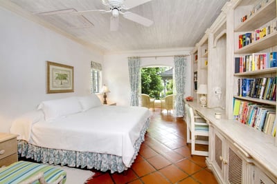 Luxury Villa Photo #2