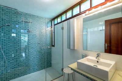 Luxury Villa Photo #23