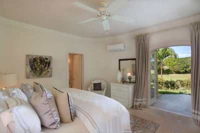 Luxury Villa Photo #24