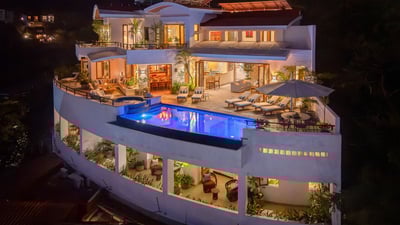 Luxury Villa Photo #53