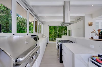 Luxury Villa Photo #17