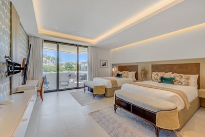 Luxury Villa Photo #21