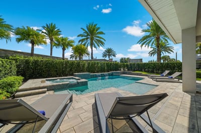 Luxury Villa Photo #7