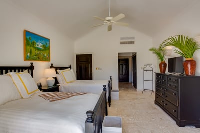 Luxury Villa Photo #44