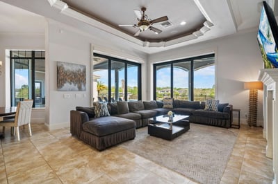 Luxury Villa Photo #19