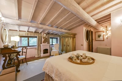 Luxury Villa Photo #32