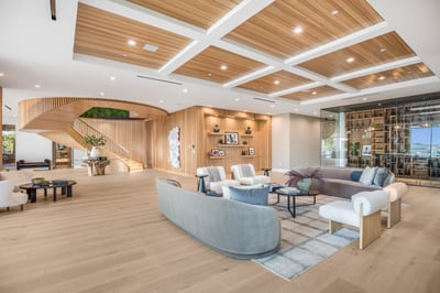 Luxury Villa Photo #31