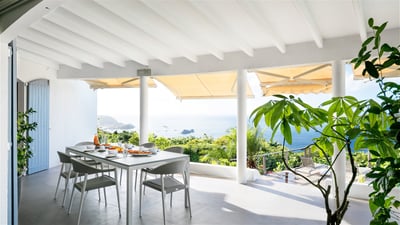 Luxury Villa Photo #13