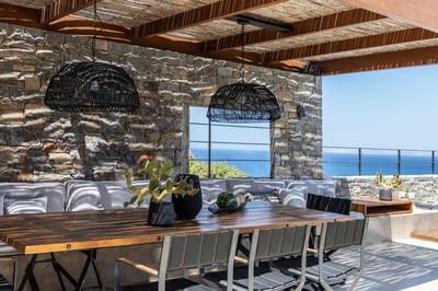 Luxury Villa Photo #17