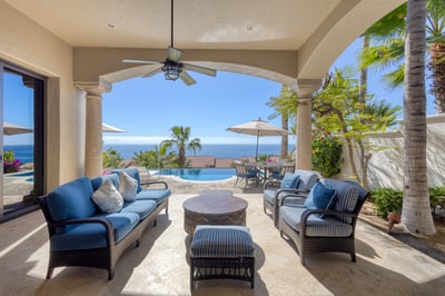 Luxury Villa Photo #12