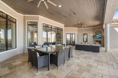 Luxury Villa Photo #12