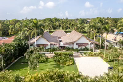 Luxury Villa Photo #37