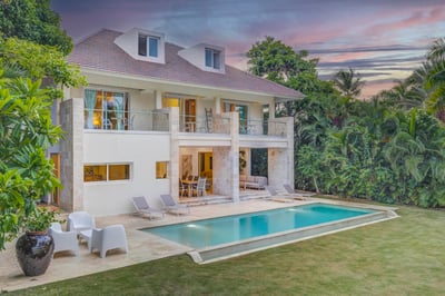 Luxury Villa Photo #6