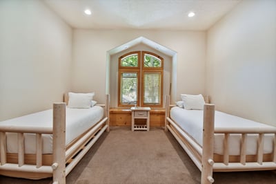 Luxury Villa Photo #31