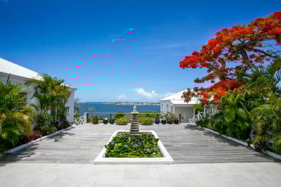 Luxury Villa Photo #5