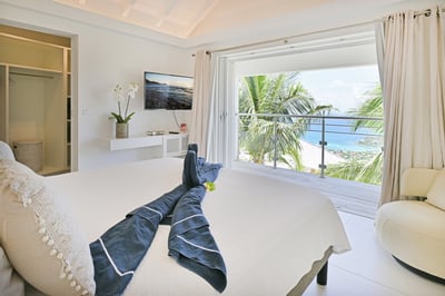 Luxury Villa Photo #13