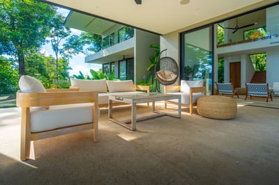 Luxury Villa Photo #25